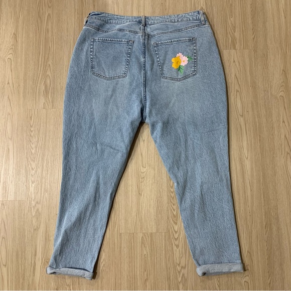 Disney Mickey Minnie Mouse flower mom jeans nwt - Picture 6 of 6